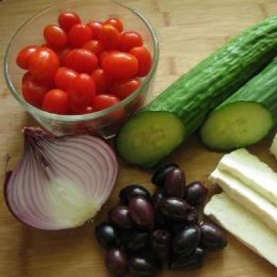 Греческий салат, рецепт классический (5 пошаговых необычных рецептов салата «Греческий»)