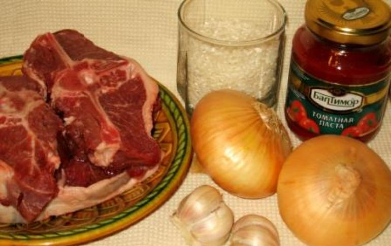 Klasszikus recept „Kharcho leves” készítéséhez marhahúsból fényképpel
