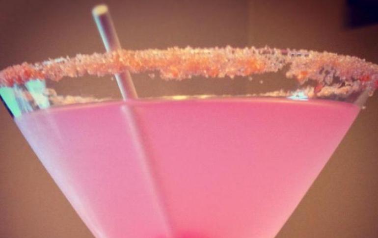 Bubble-gum - features and recipes for making a flavorful cocktail