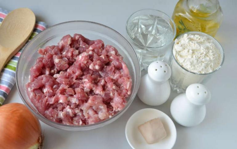 Ukusni domaći belyashi s mesom - korak po korak recepti u tavi
